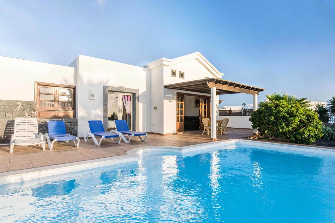 Villa Tania Playa Blanca  Buitenkant foto