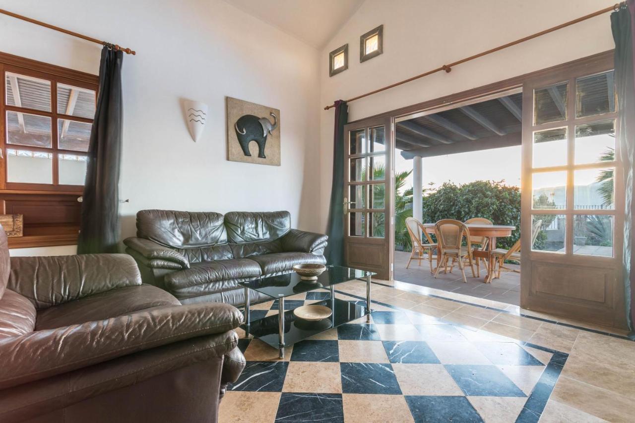 Villa Tania Playa Blanca  Buitenkant foto