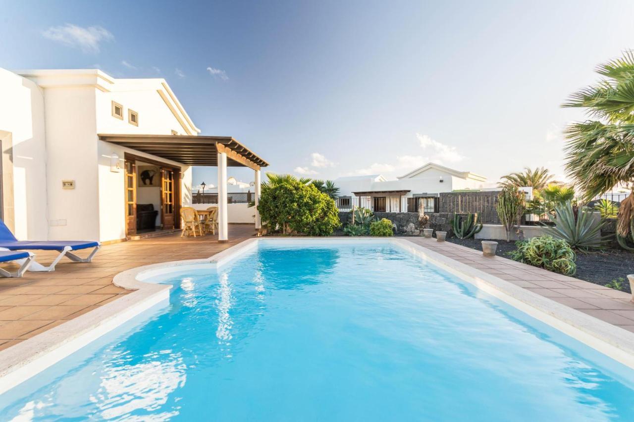 Villa Tania Playa Blanca  Buitenkant foto